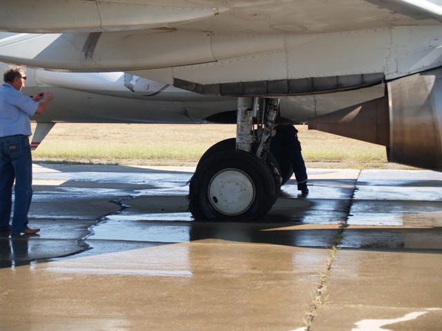 Шасси аварийного самолета Шасси аварийного самолета