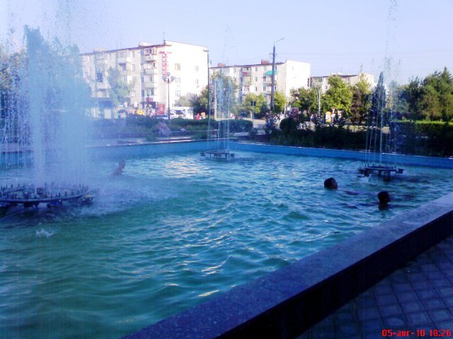 Евпатория. Фонтан у ЗАГСа Евпатория. Фонтан у ЗАГСа