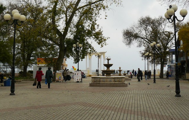 Евпатория осень фонтан Евпатория осень фонтан