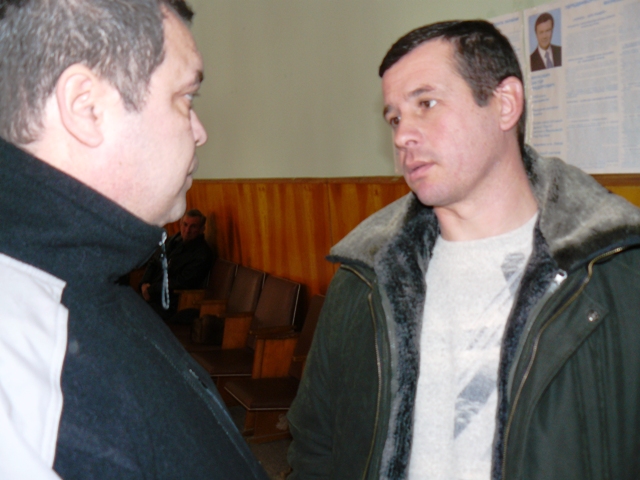 Волошенко и его коллега на Товарной станции